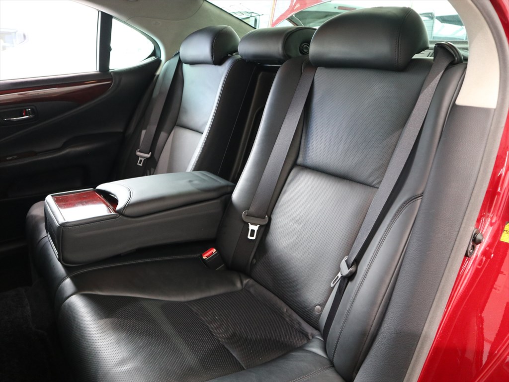 レクサス　LS460
