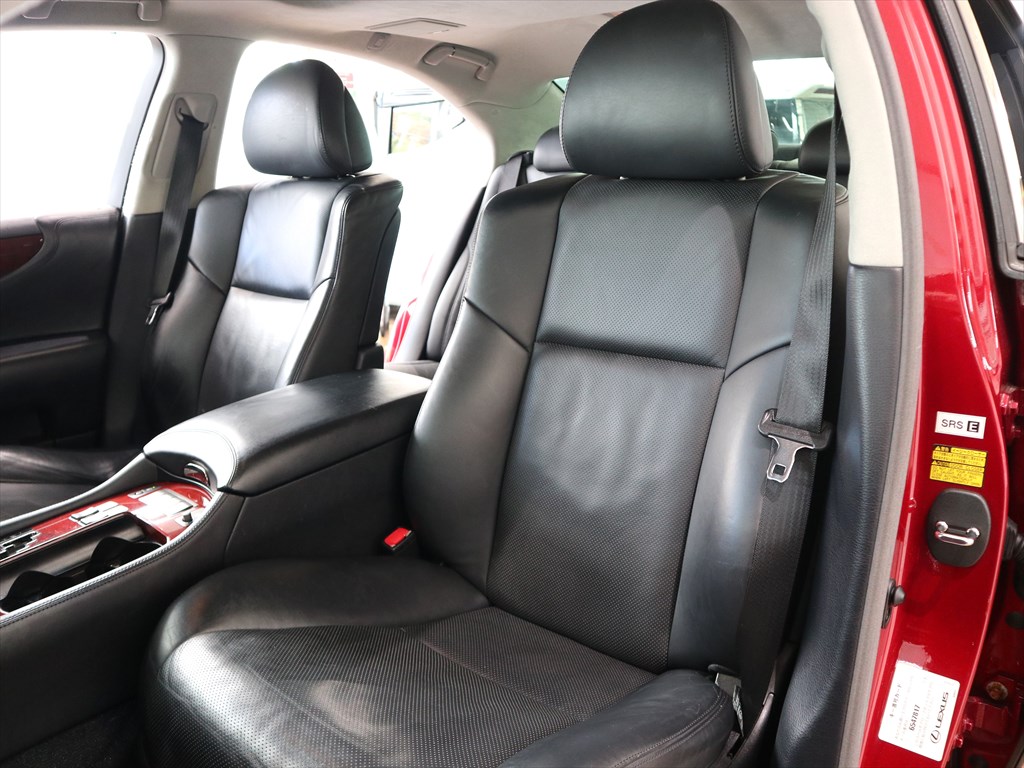 レクサス　LS460