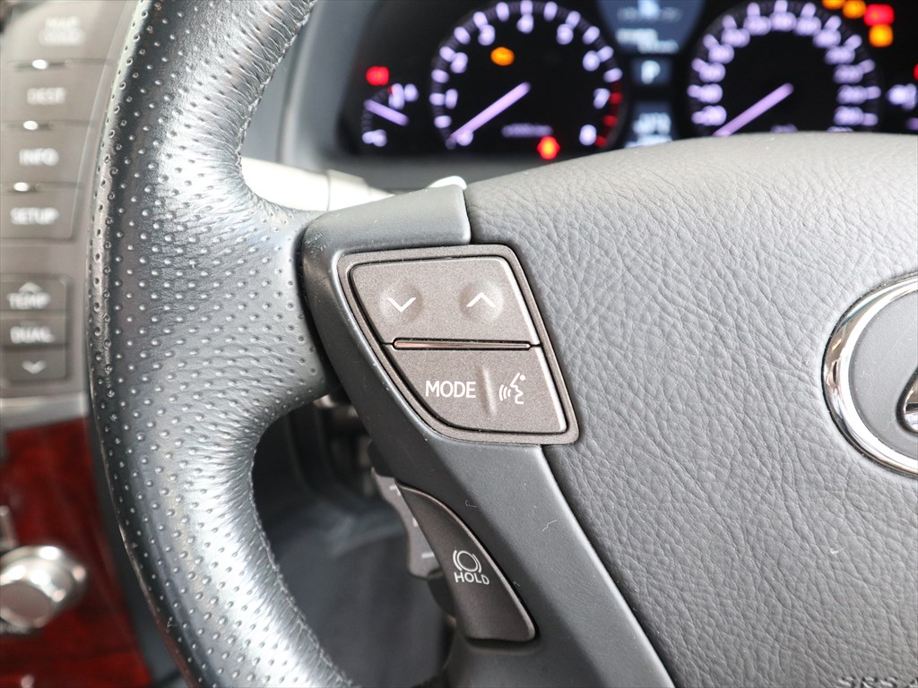 レクサス　LS460