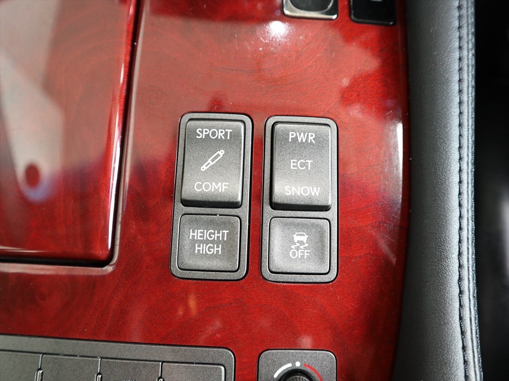 レクサス　LS460