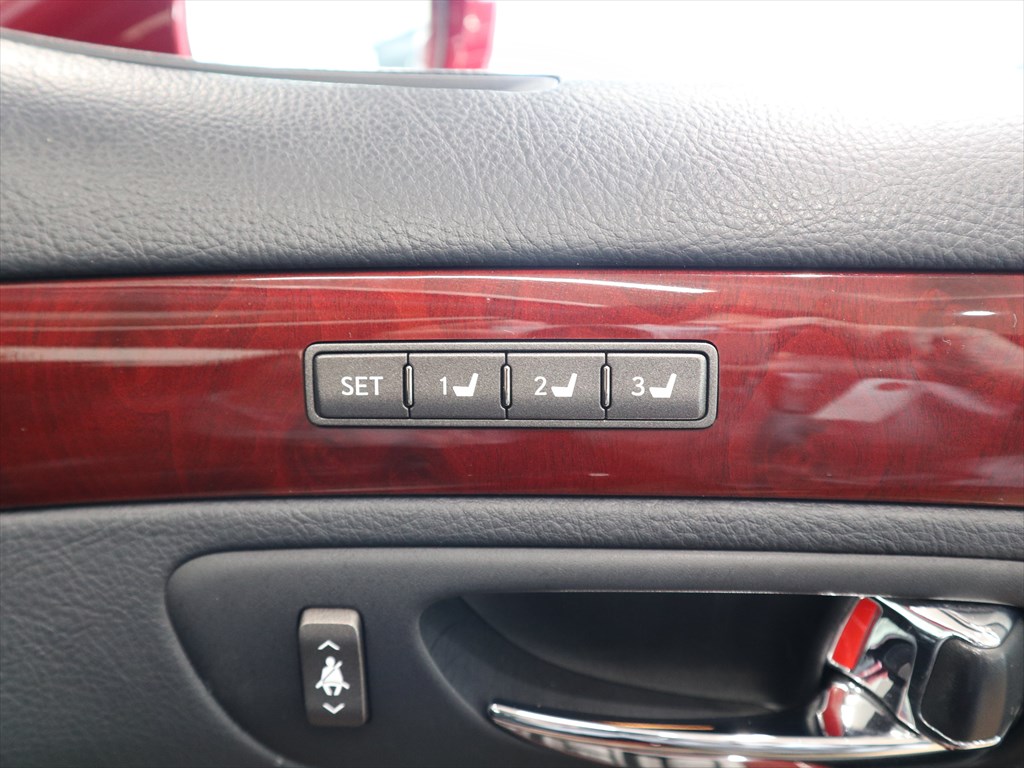 レクサス　LS460