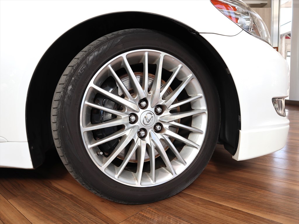 レクサス　LS460