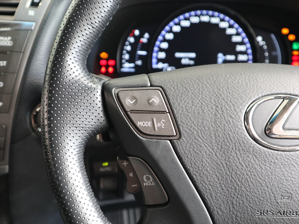 レクサス　LS460