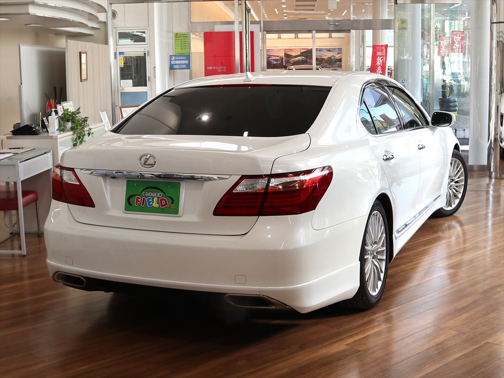 レクサス　LS460