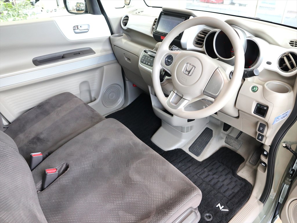 ホンダ　N‐BOXスラッシュ