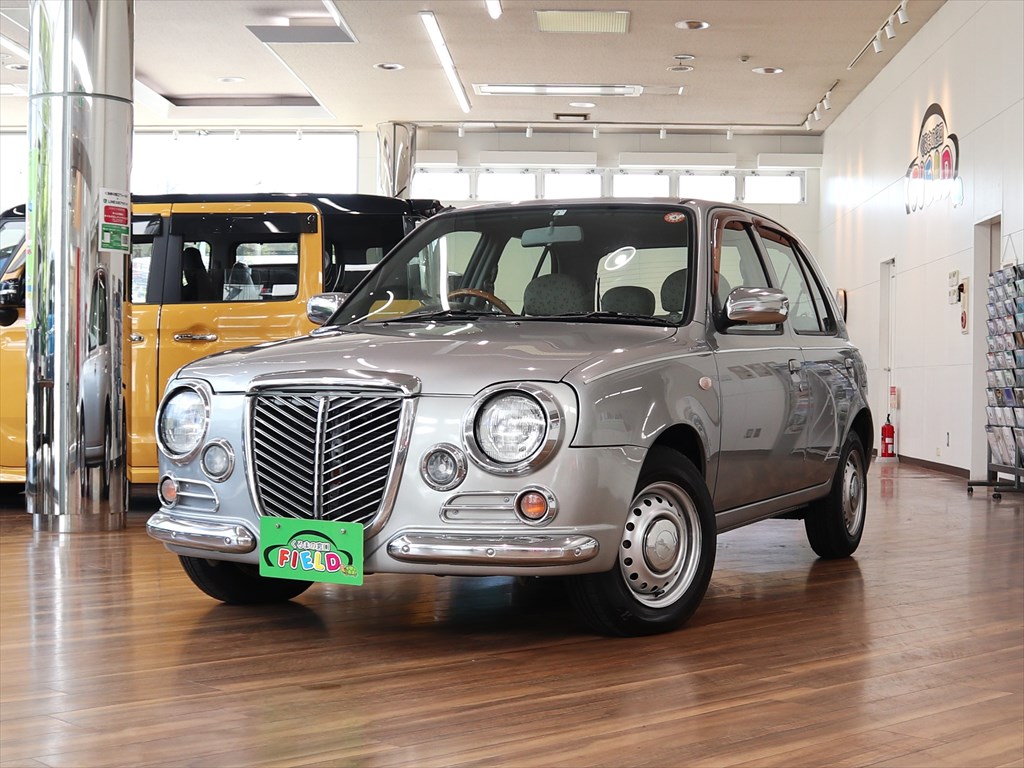 ニッサン　マーチ