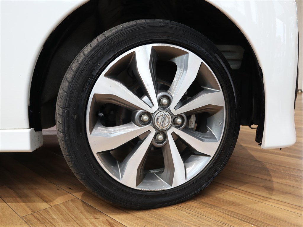 日産　デイズルークス
