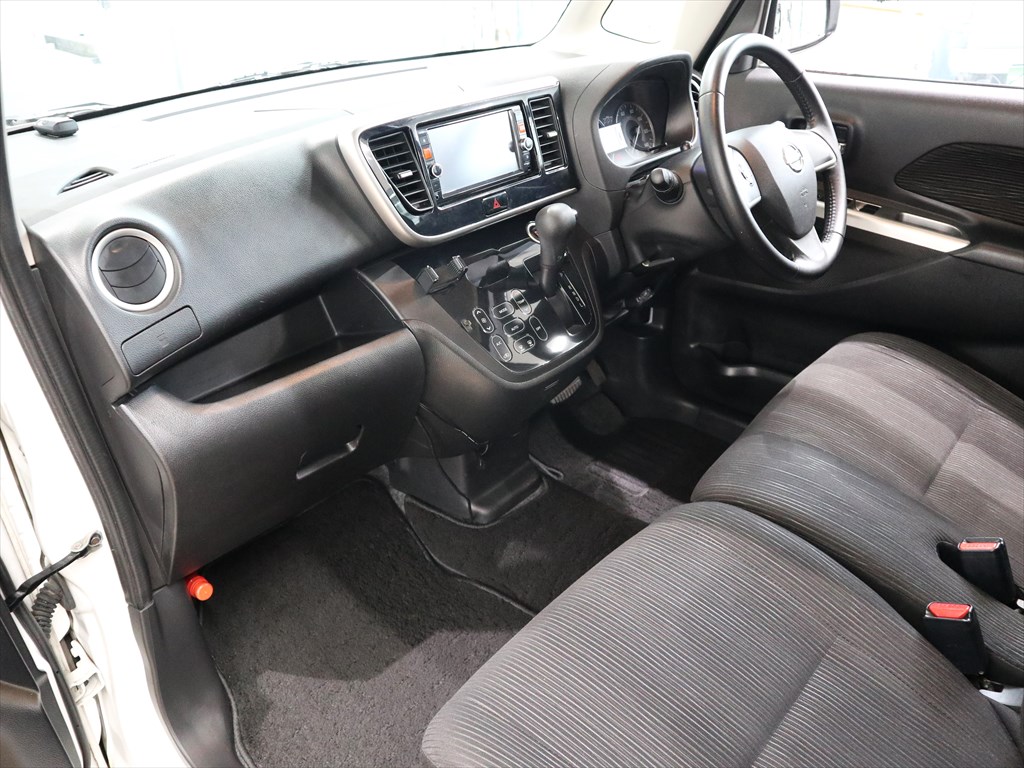 日産　デイズルークス