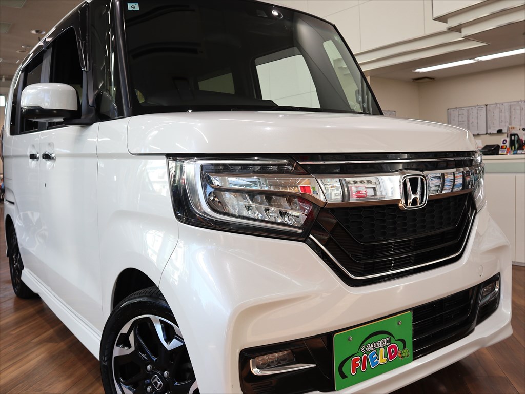 ホンダ　N-BOXカスタム