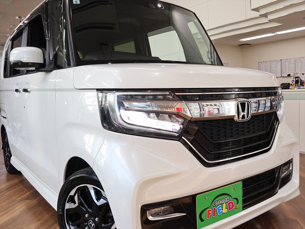 ホンダ　N-BOXカスタム