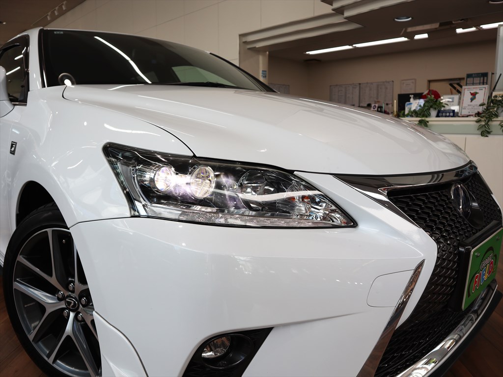 レクサス　CT