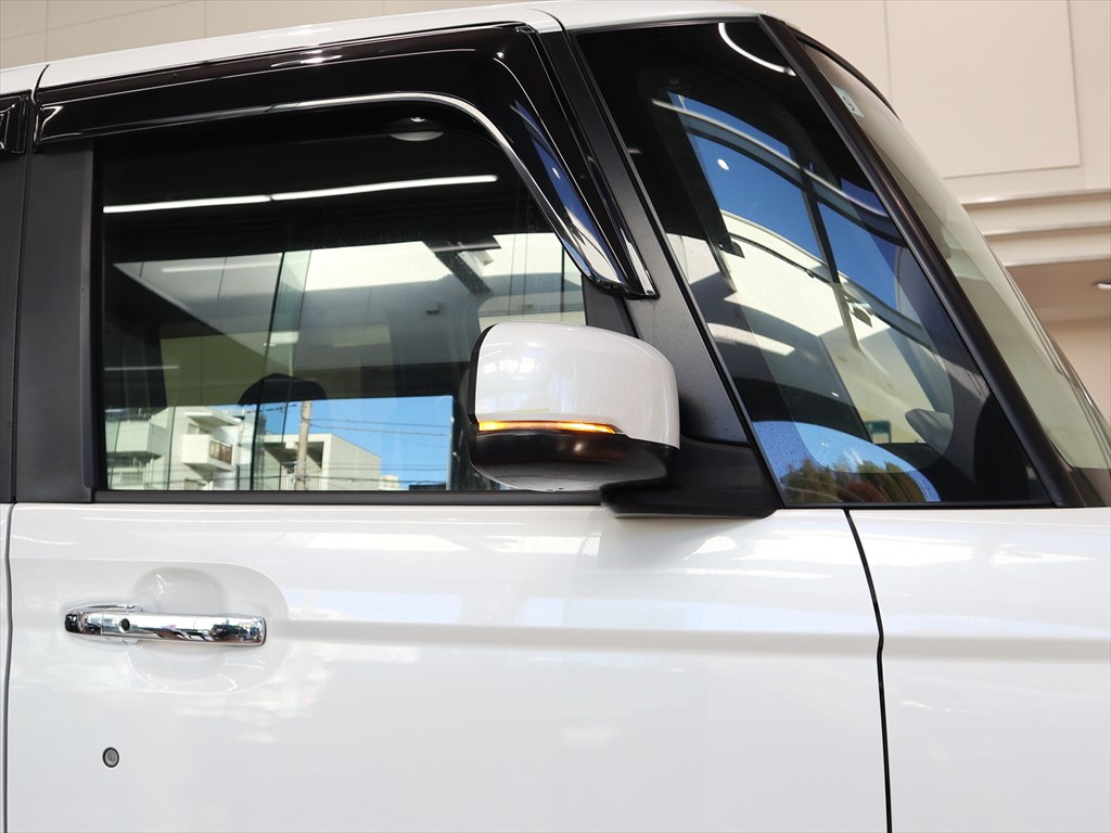 ホンダ　N-BOXカスタム