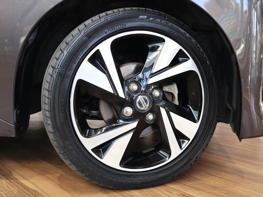 日産　デイズルークス