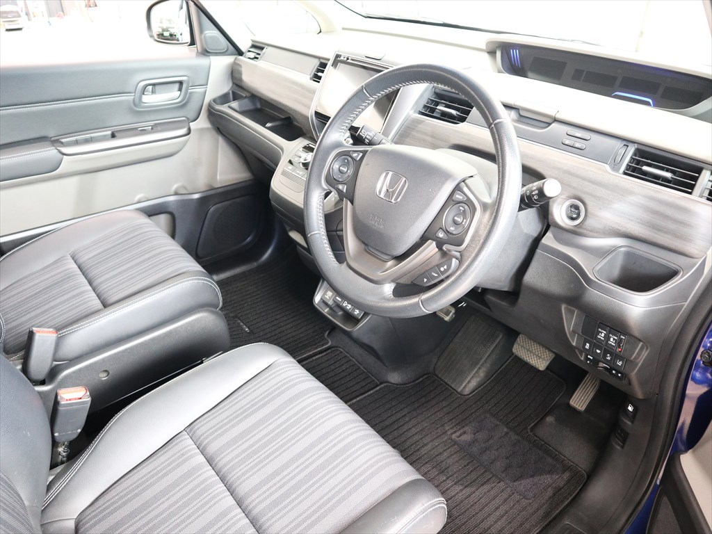 ホンダ　　フリード　　