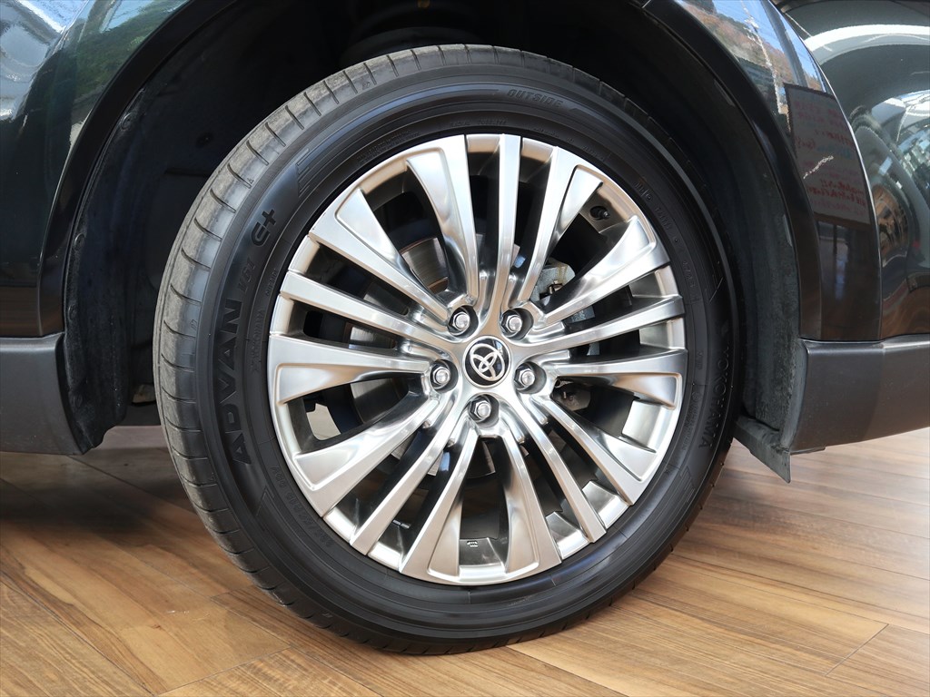 トヨタ　ハリアー