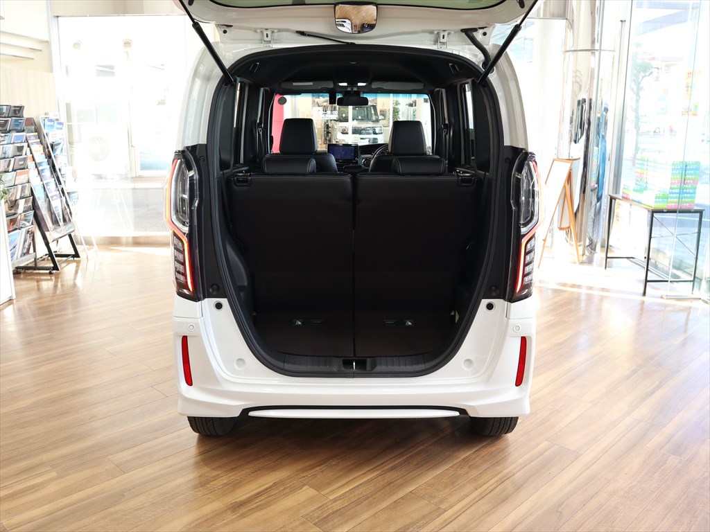 ホンダ　N-BOXカスタム