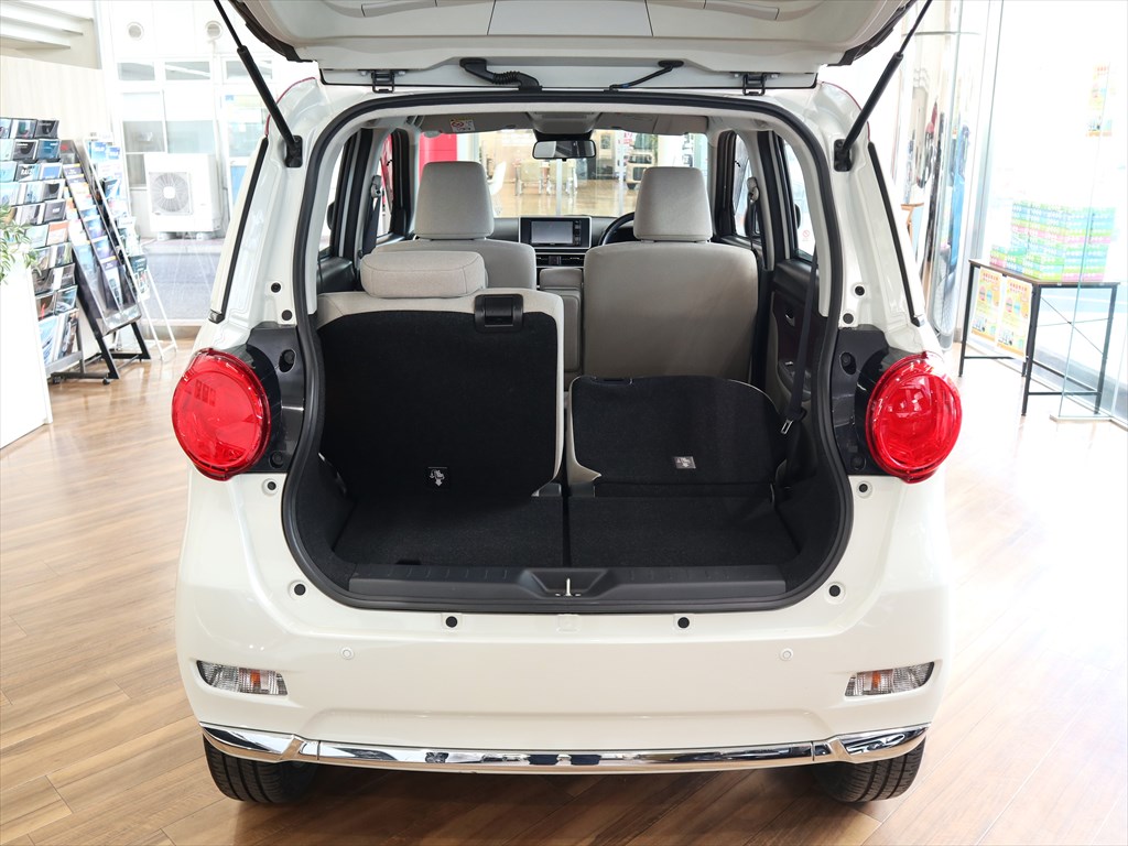 ダイハツ　キャスト