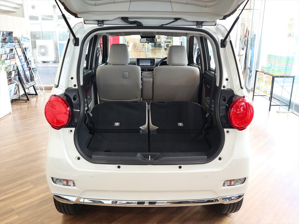 ダイハツ　キャスト