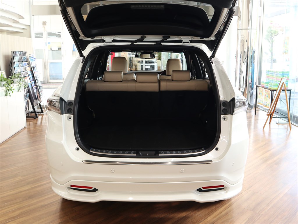 トヨタ　ハリアー