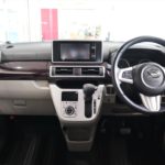 ダイハツ　キャスト