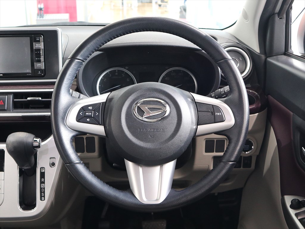 ダイハツ　キャスト