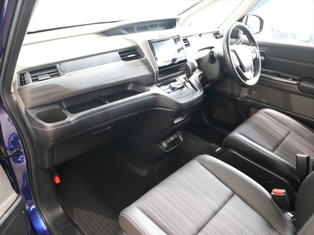 ホンダ　　フリード　　