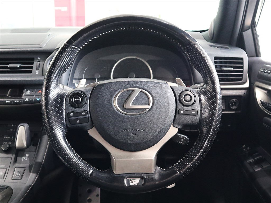 レクサス　CT