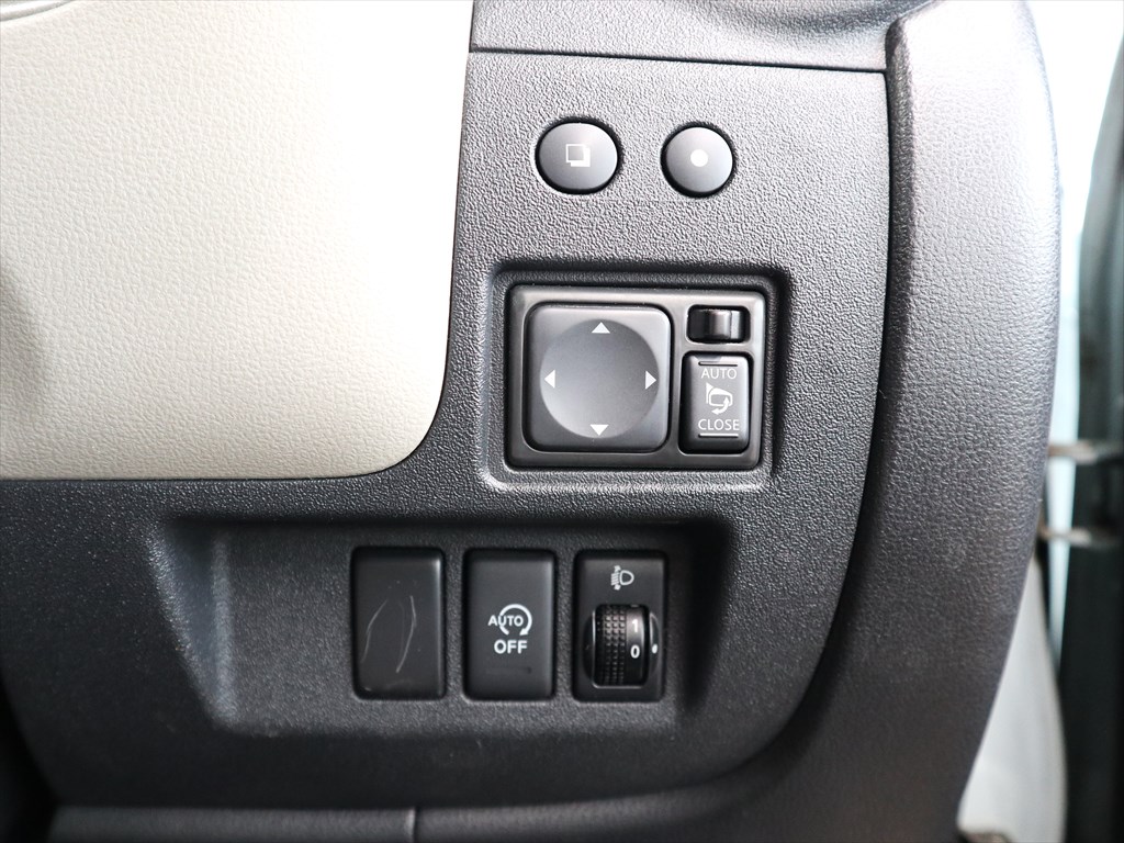 ミツオカ　ビュート