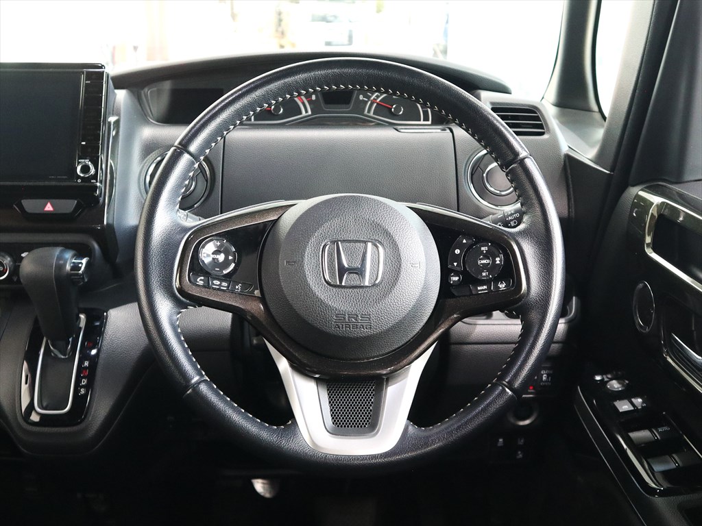 ホンダ　N-BOXカスタム