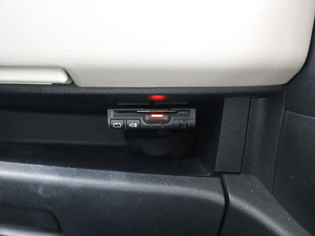 ミツオカ　ビュート