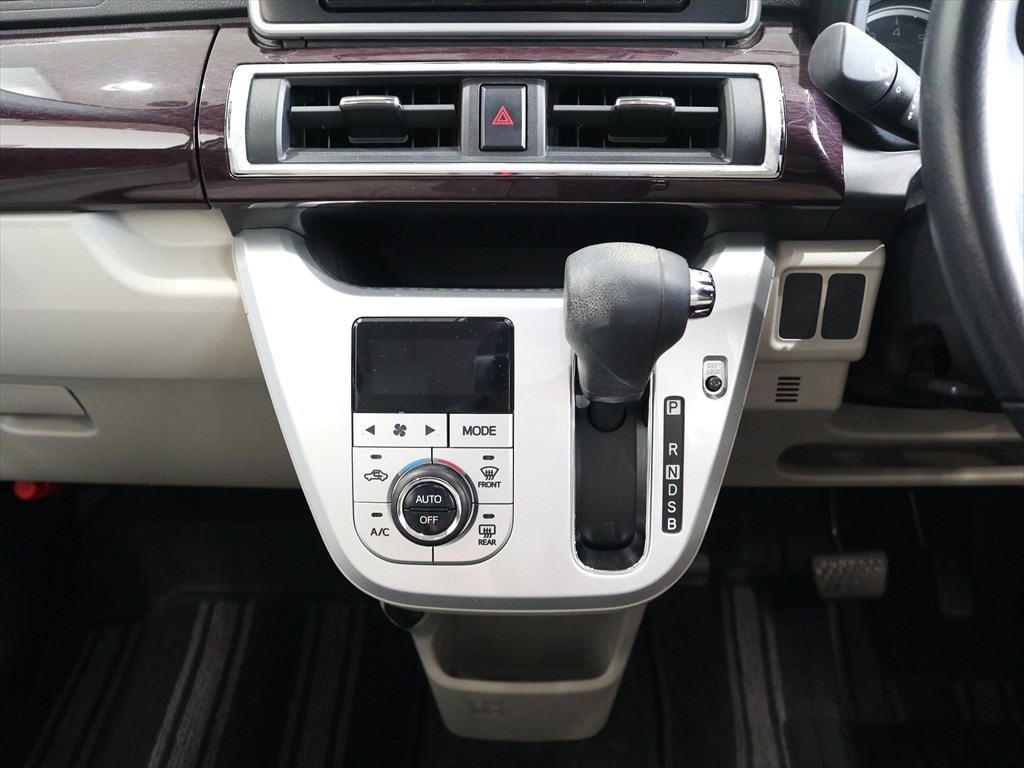 ダイハツ　キャスト