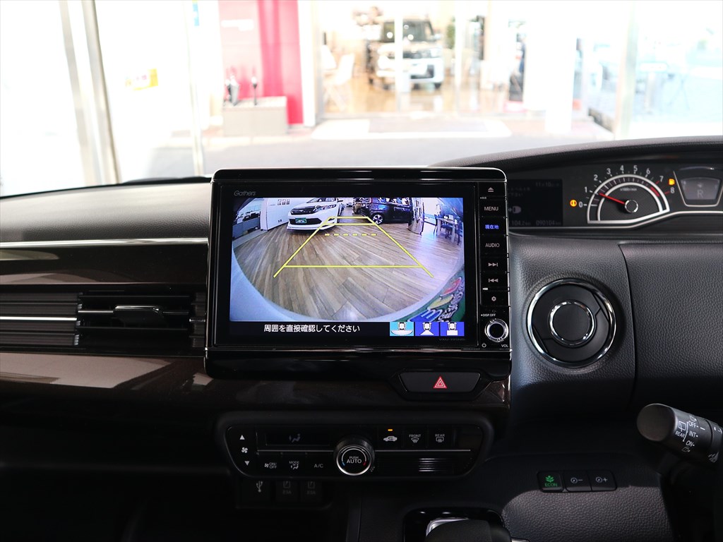 ホンダ　N-BOXカスタム