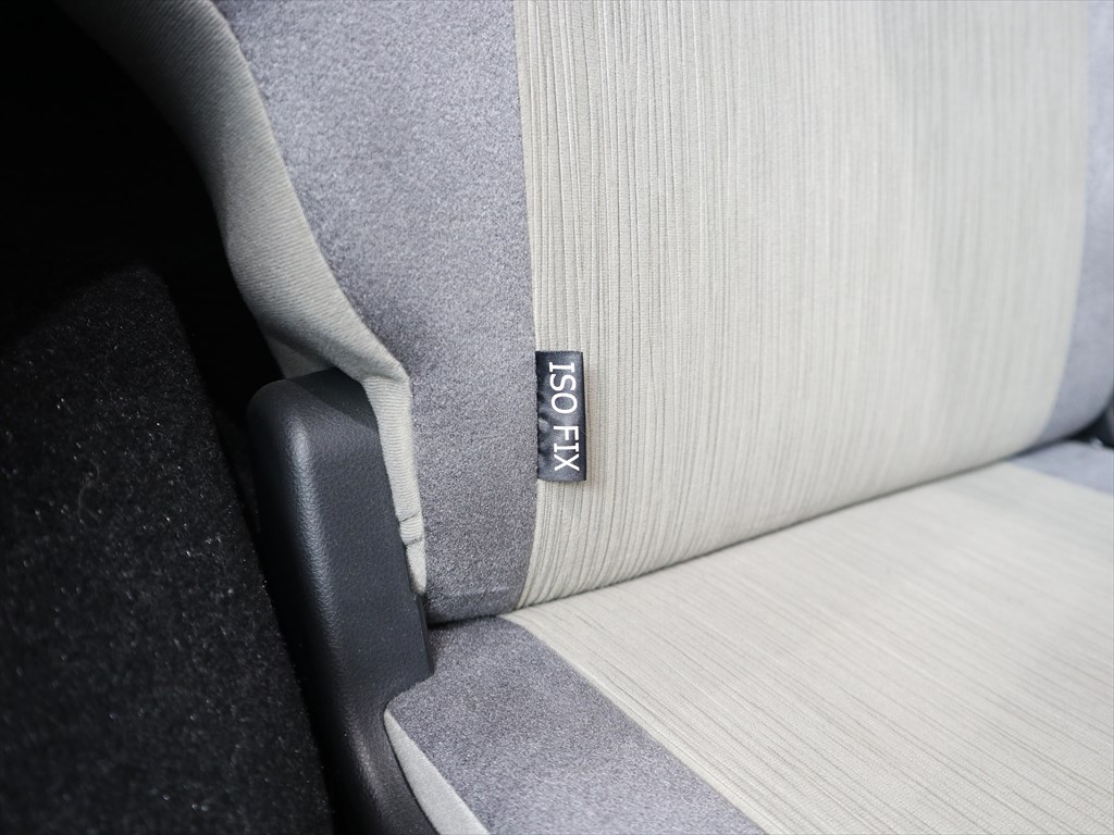 ダイハツ　キャスト