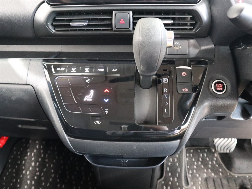 日産　デイズルークス