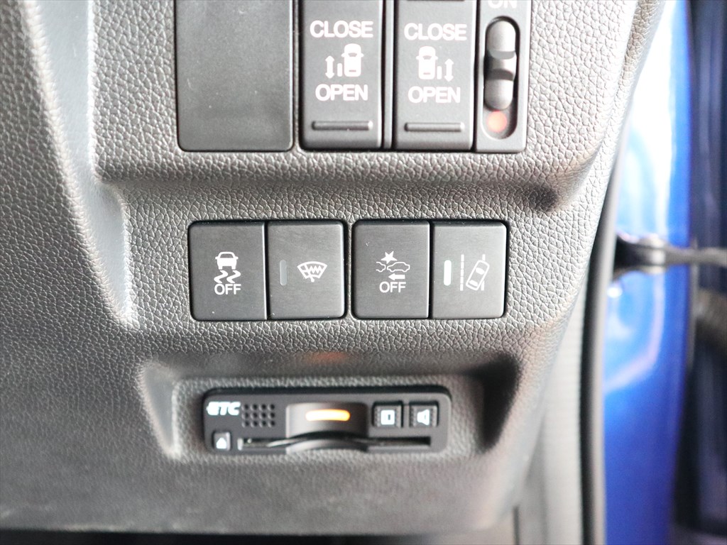 ホンダ　　フリード　　