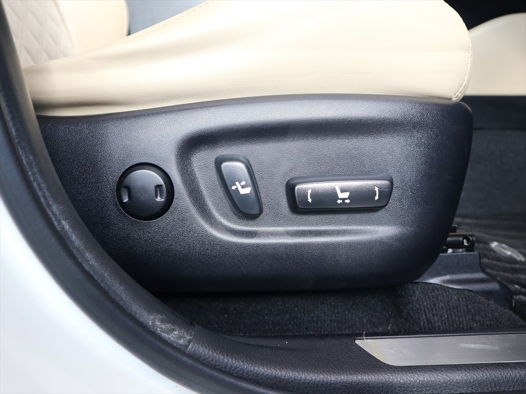 トヨタ　ハリアー