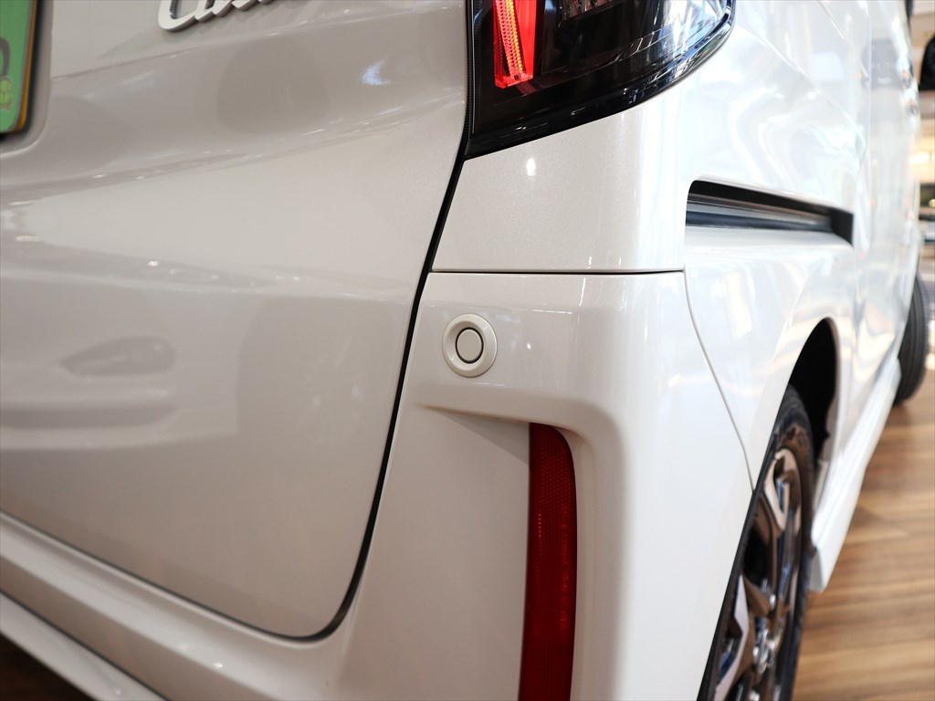 ホンダ　N-BOXカスタム