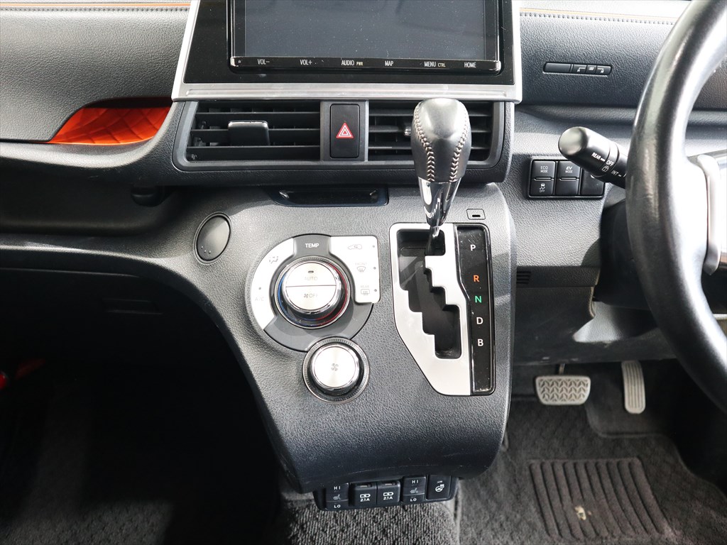 トヨタ　シエンタ