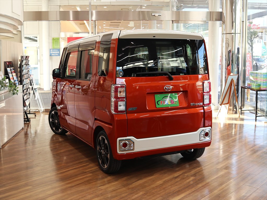 ダイハツ　ウェイク