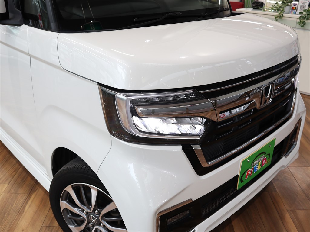 ホンダ　N-BOXカスタム