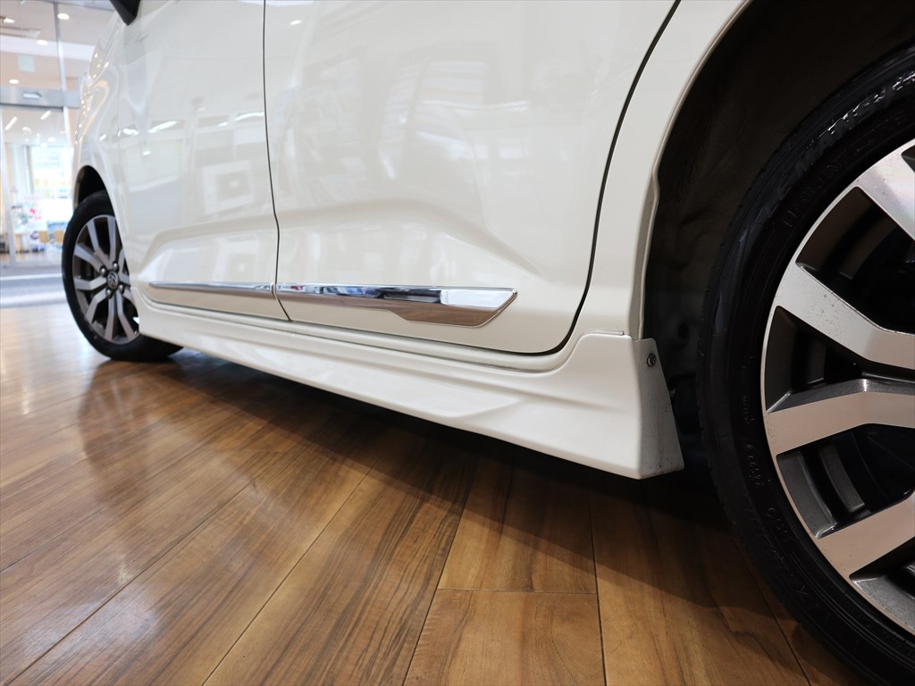 トヨタ　タンク