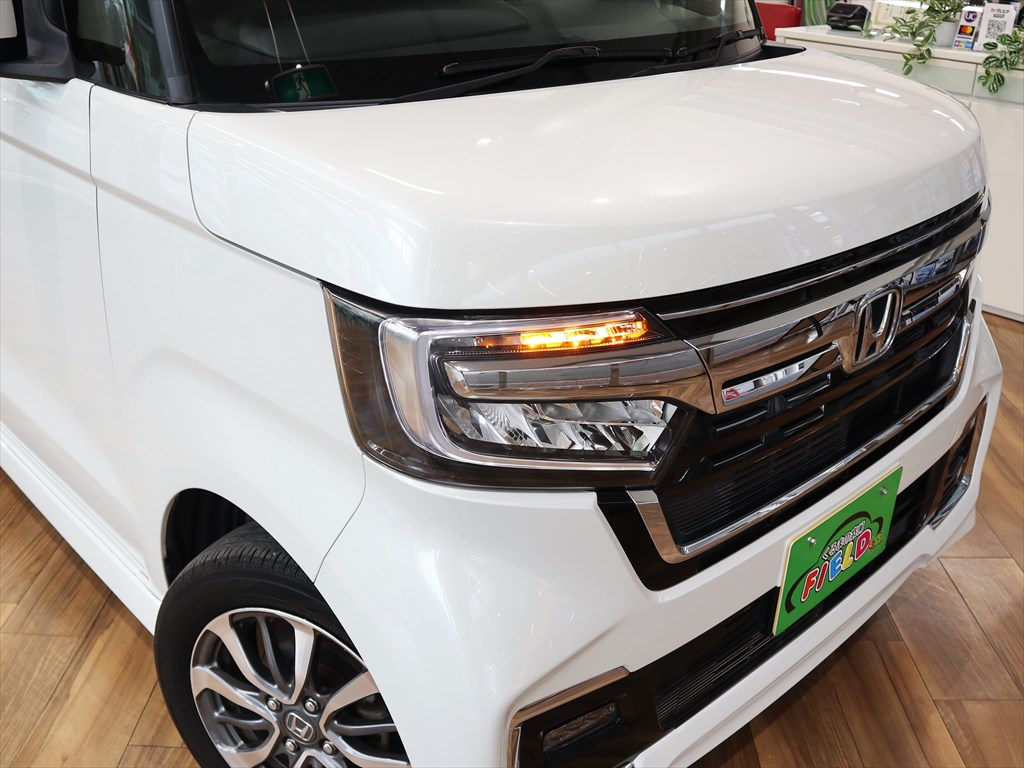 ホンダ　N-BOXカスタム