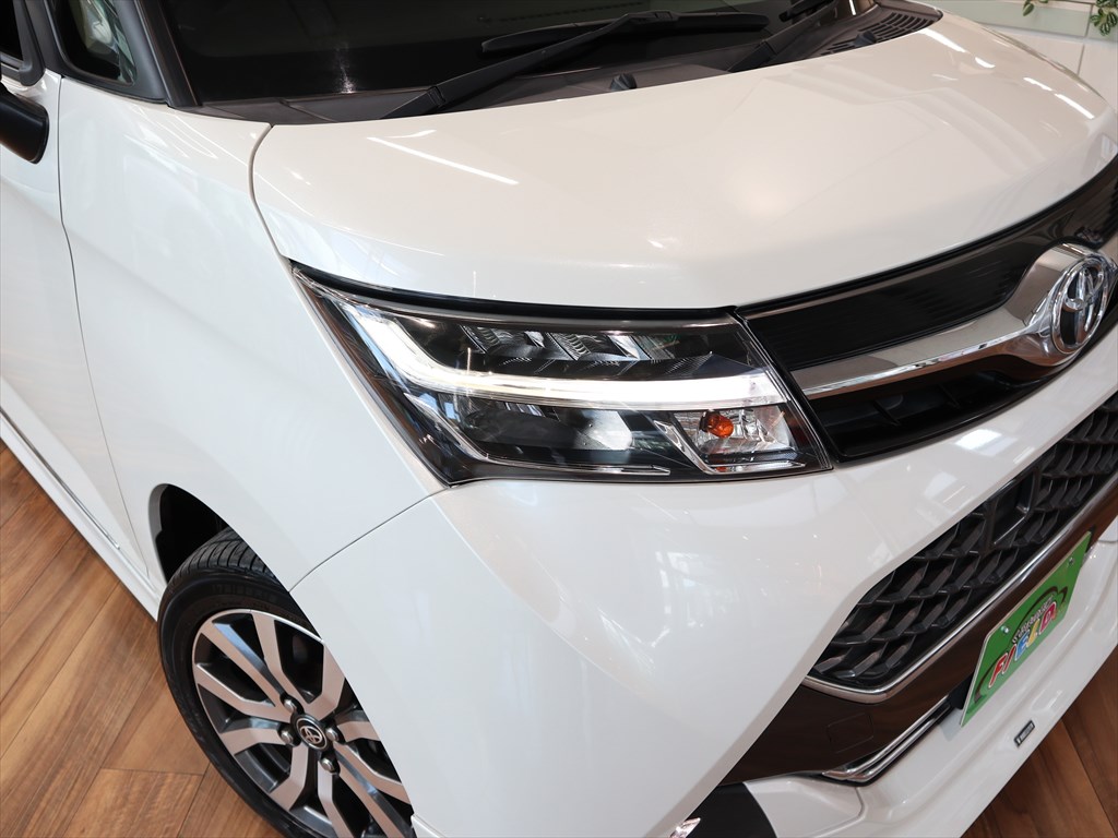 トヨタ　タンク