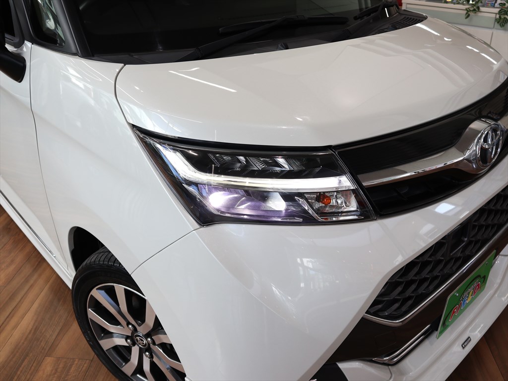 トヨタ　タンク