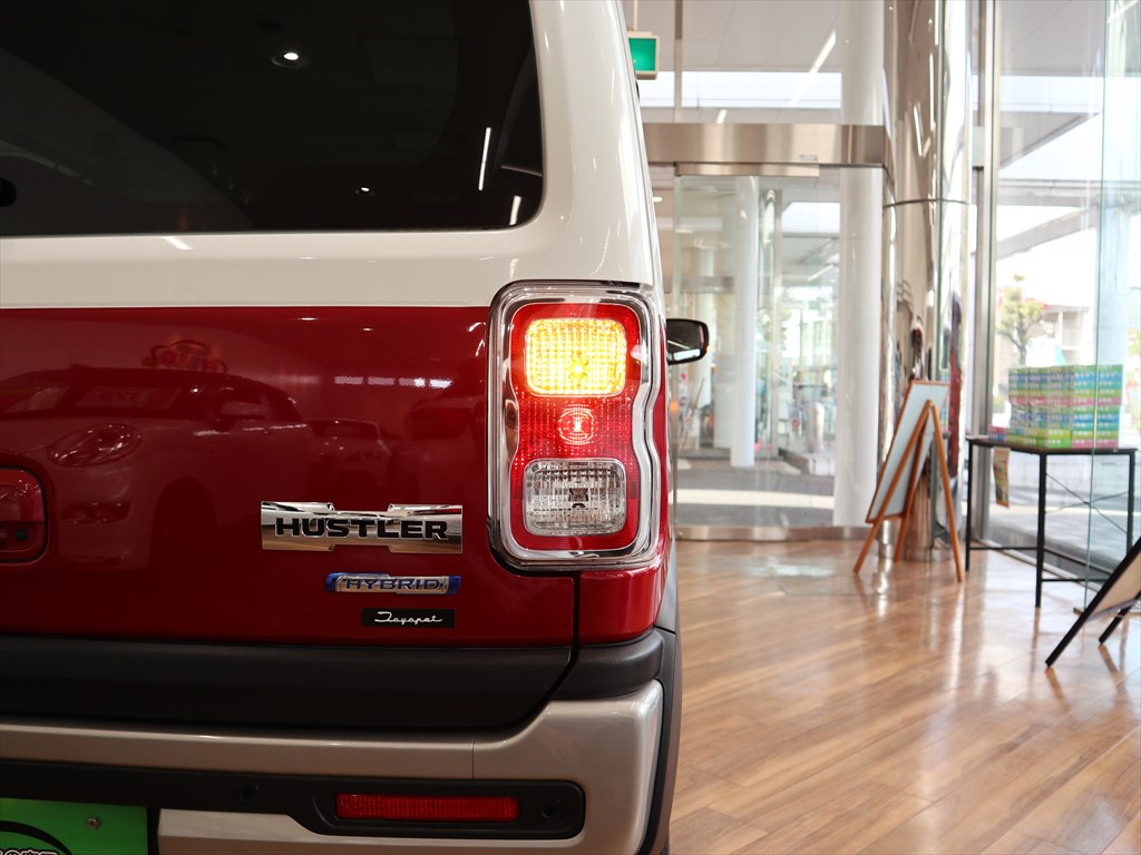 スズキ　ハスラー