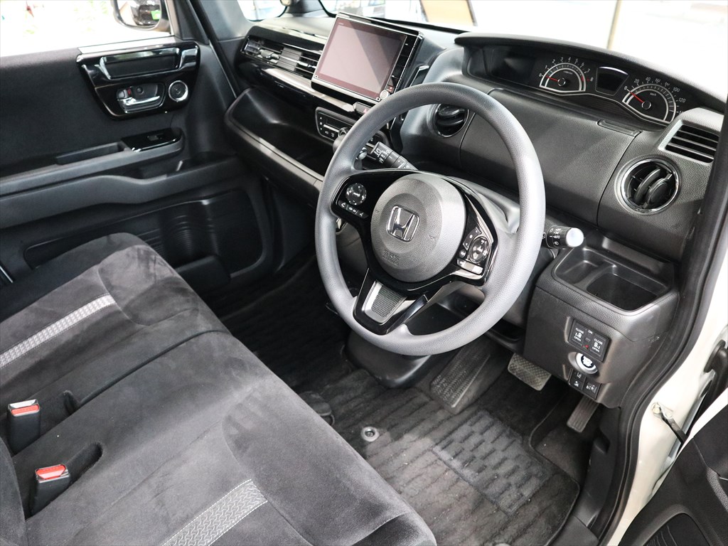 ホンダ　N-BOXカスタム