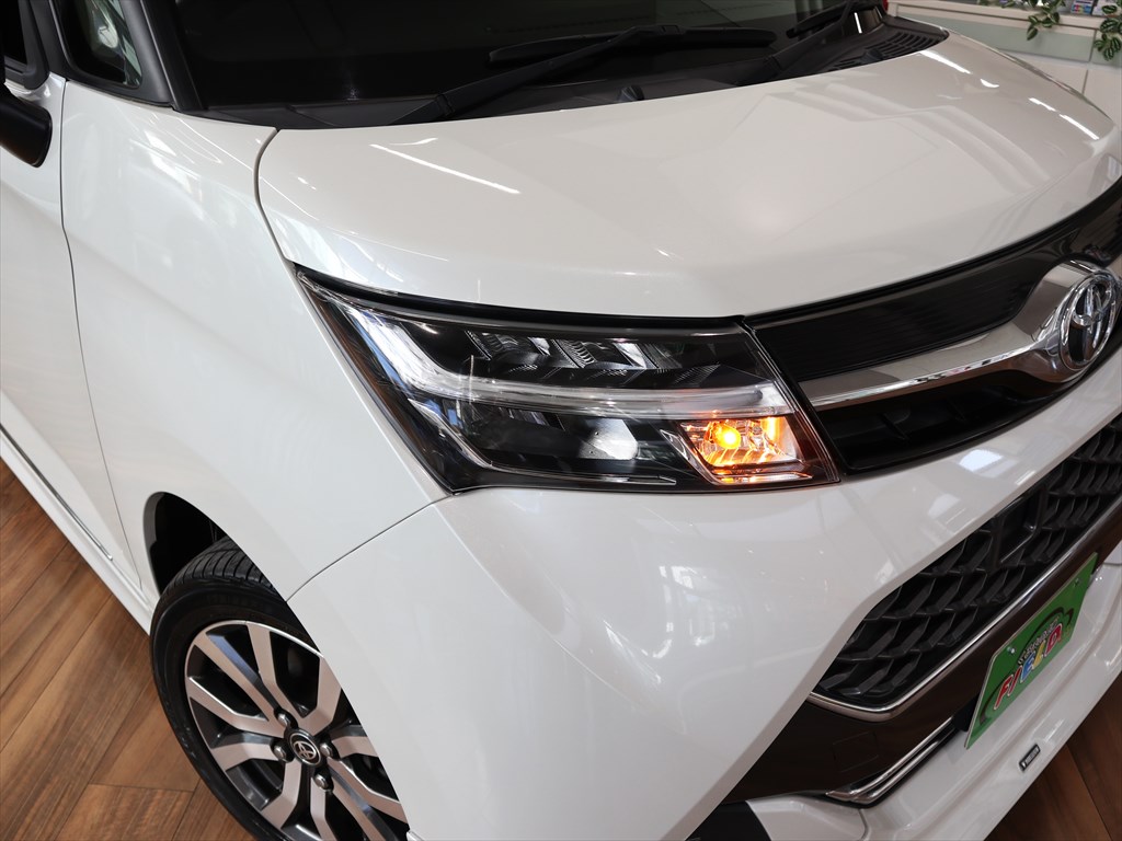 トヨタ　タンク