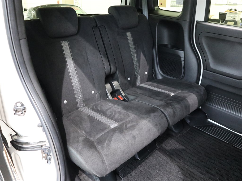 ホンダ　N-BOXカスタム