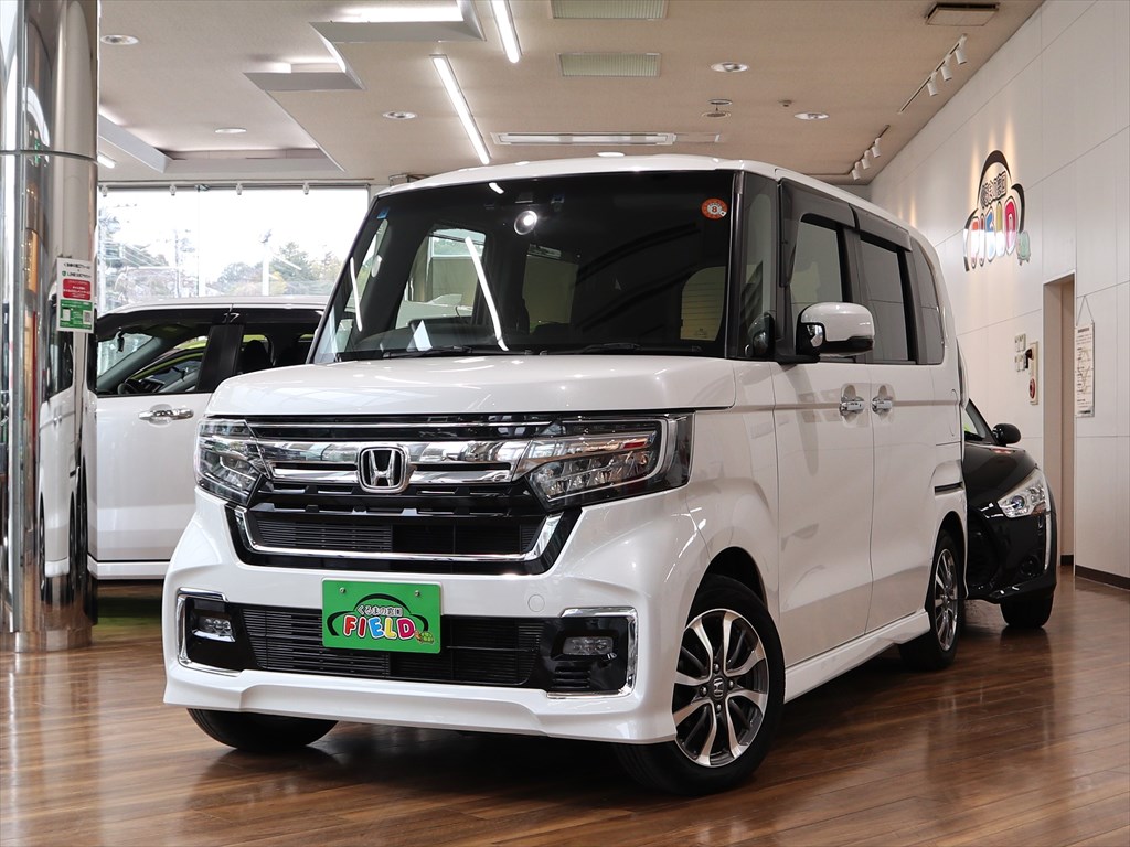 ホンダ　N-BOXカスタム