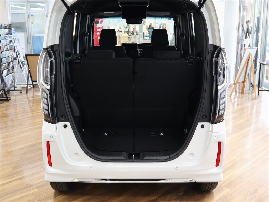 ホンダ　N-BOXカスタム